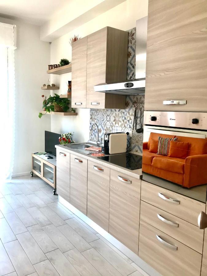 Locchi Suite_ Careggi/Meyer/Tramvia A Due Passi! Florence Exterior photo
